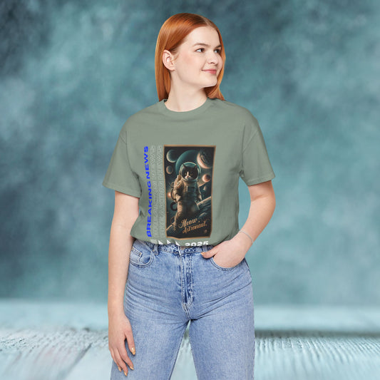 Astronaut Breaking News Unisex T-Shirt - furevermama