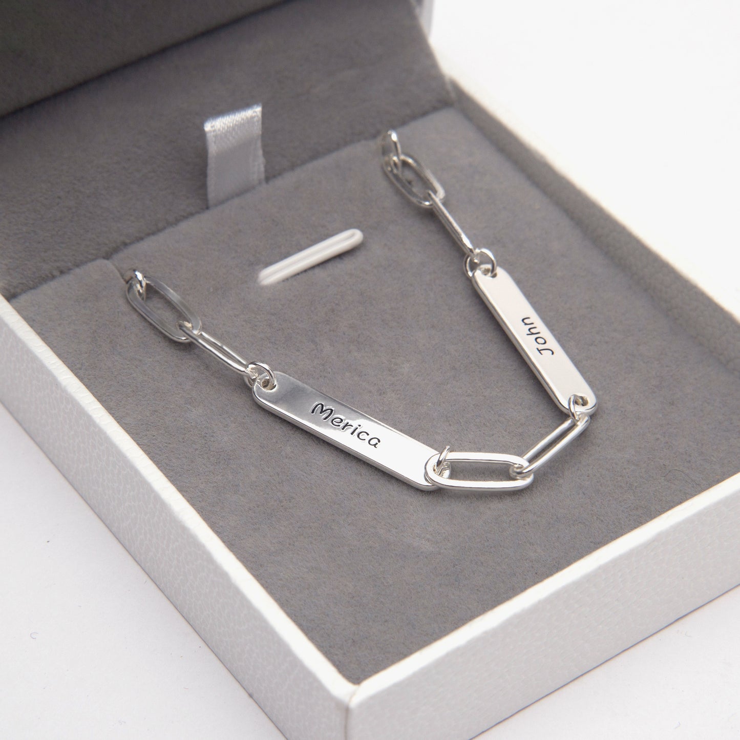 Personalized Multiple Name Necklace: A Meaningful Keepsake - furevermama