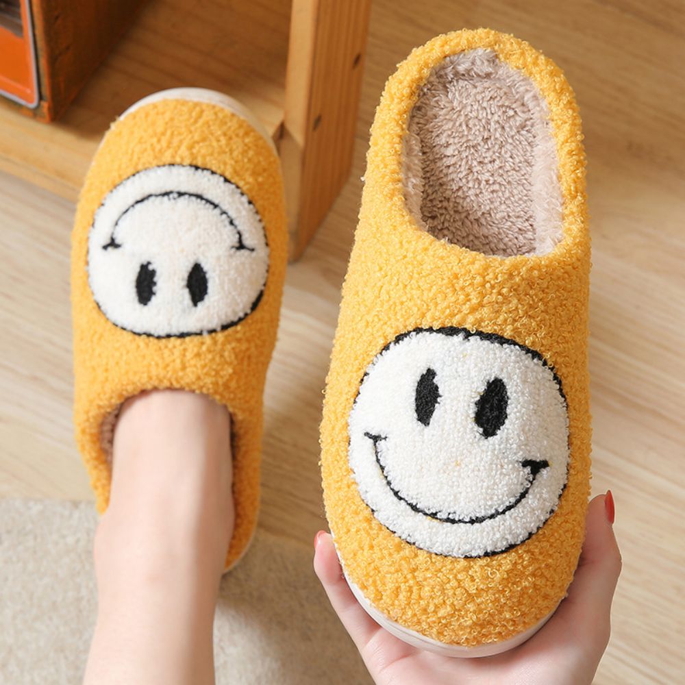 Smiley Face Fuzzy Fluffy House Slippers - furevermama