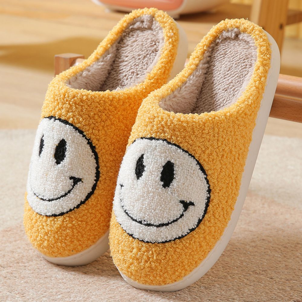 Smiley Face Fuzzy Fluffy House Slippers - furevermama