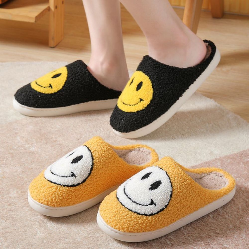 Smiley Face Fuzzy Fluffy House Slippers - furevermama