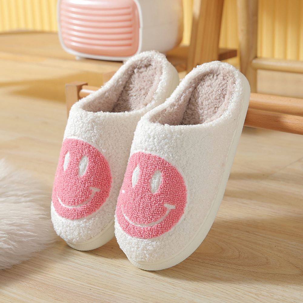Smiley Face Fuzzy Fluffy House Slippers - furevermama